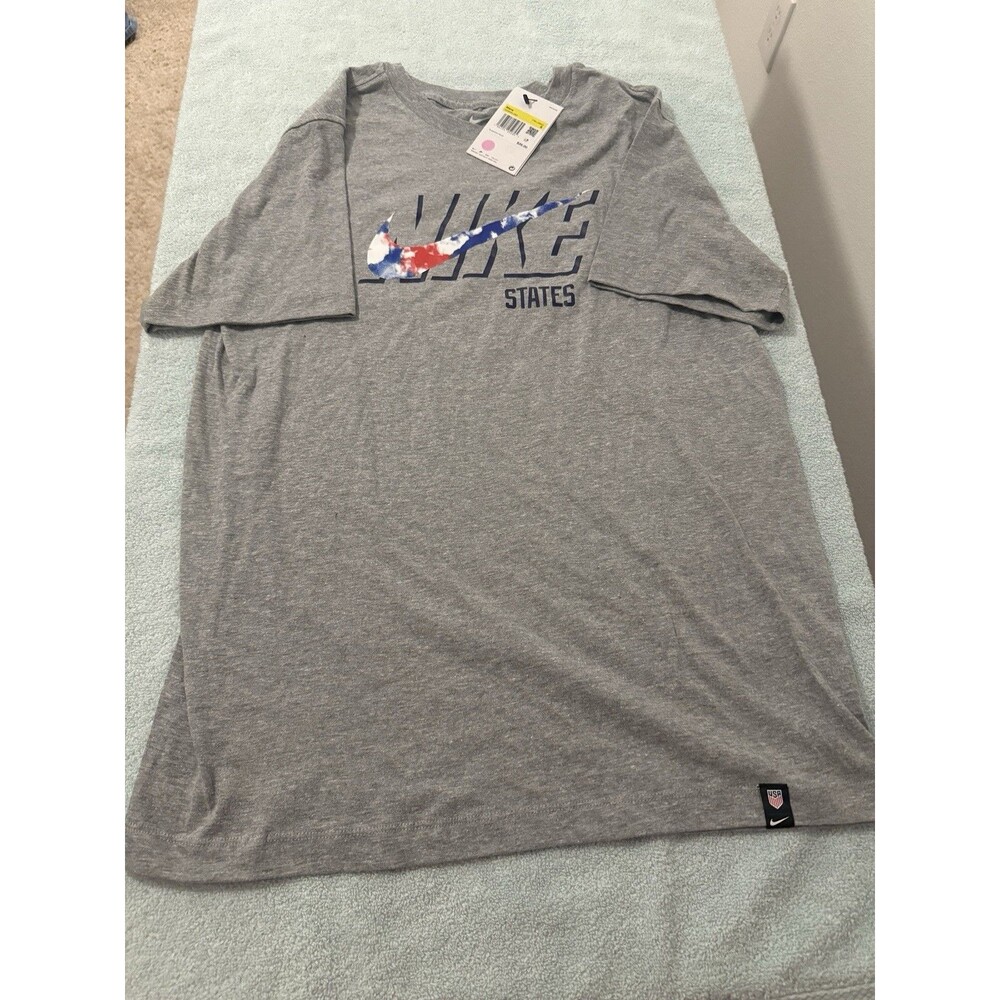 Nike x Team USA Men's Soccer States Graphic Logo Print T-Shirt Gray Size S NWT